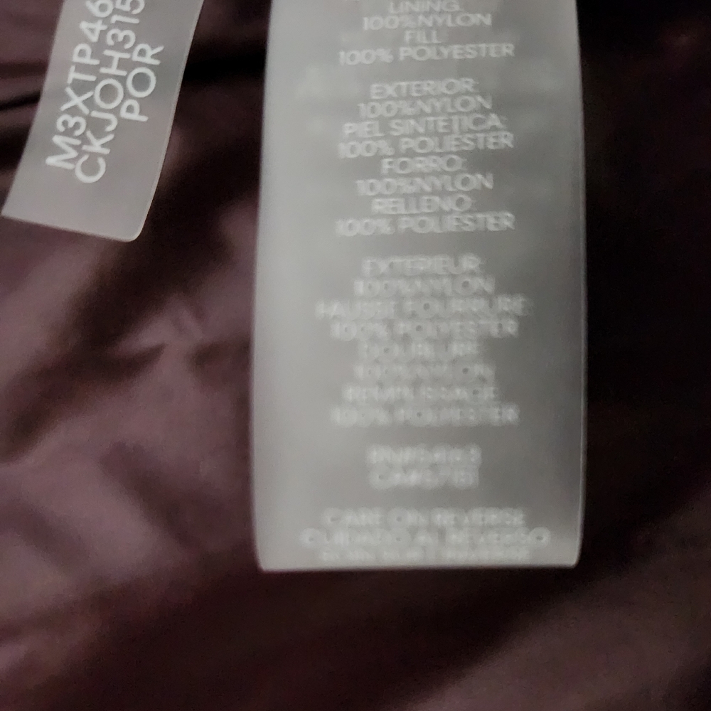 Calvin Klien puffer vest - Picture 8 of 8